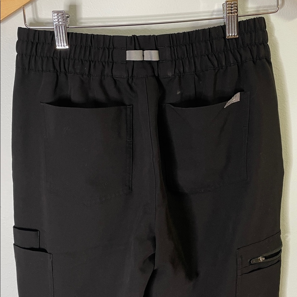 Figs Technical Collection Scrub Pants - Picture 4 of 5